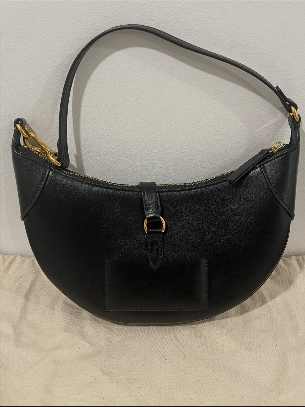 Polo by Ralph Lauren Black Leather Crescent Shoulder Bag - Picture 3 of 6